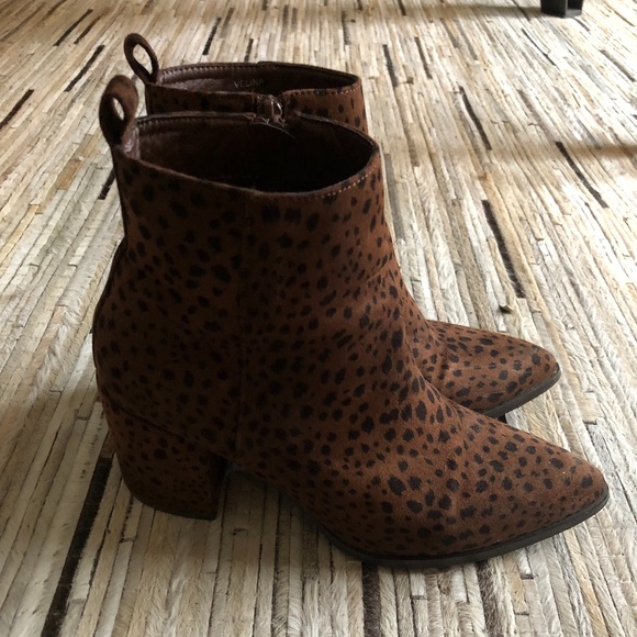 Windsor Boots - Picture 2 of 11